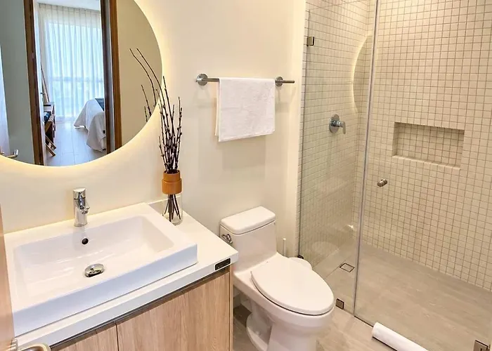 Apartment The Boat Luxury 1br W Rooftop Pool 200m To Playa del Carmen