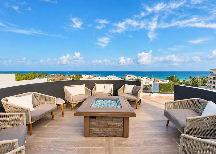 Apartment The Boat Luxury 1br W Rooftop Pool 200m To